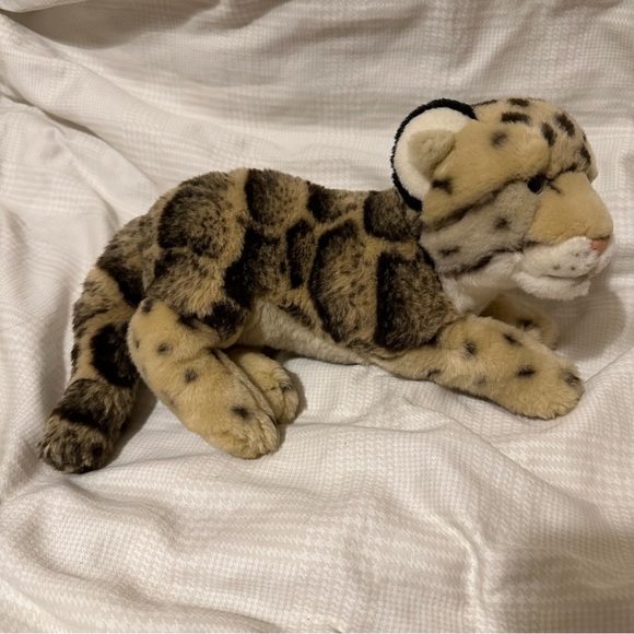 Ganz Webkinz Signature Endangered Clouded Leopard Plush Toy (WKSE3004) 🐆 - Picture 3 of 6